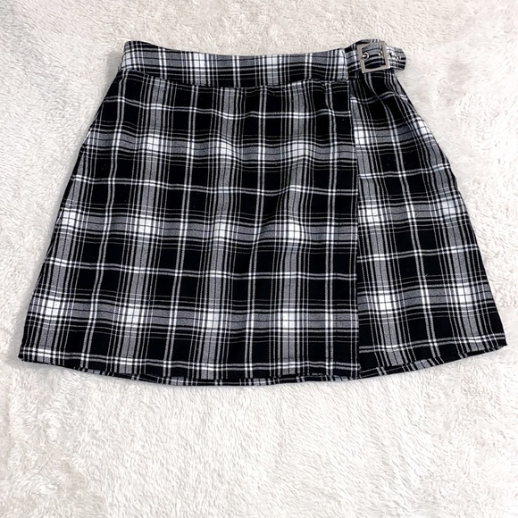 Brandy Melville Dresses & Skirts - Brandy Melville Plaid Skirt